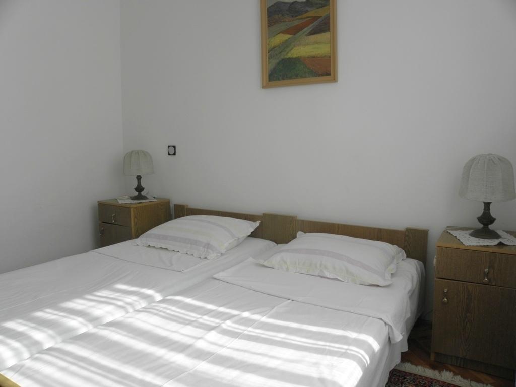 Holiday Home Vjeka Rab Town Chambre photo
