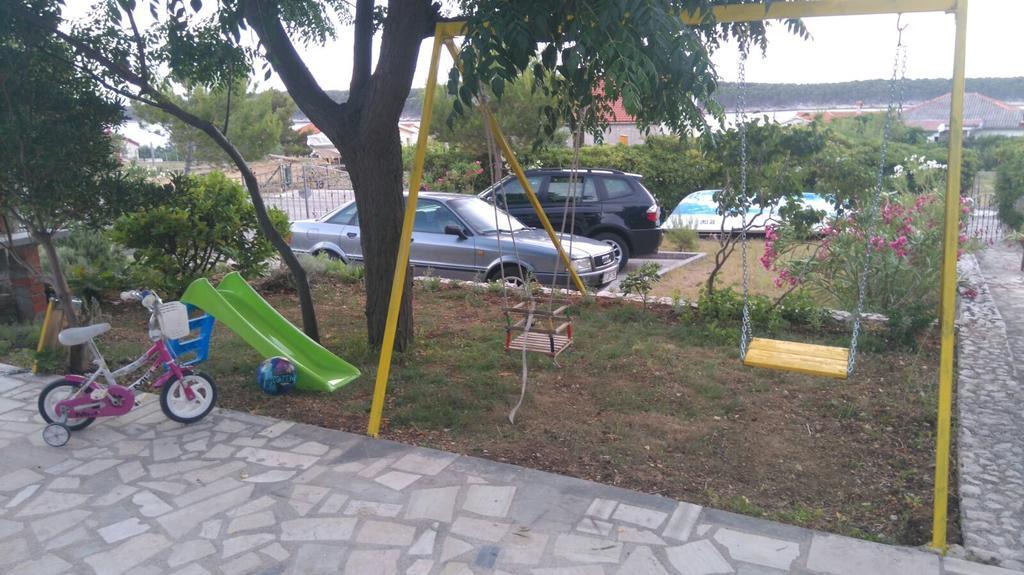 Holiday Home Vjeka Rab Town Extérieur photo